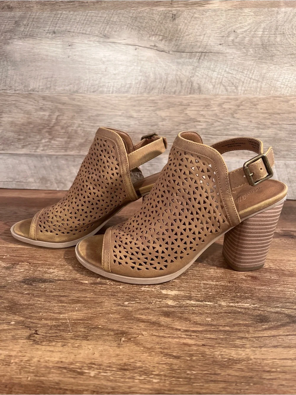 Universal Thread Tan Perforated Block Heel Slingback Sandal